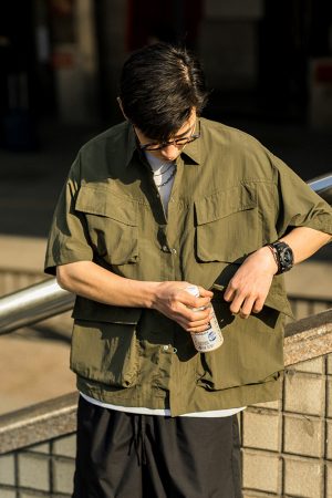 Japanese-Style Retro Multi-Pocket Short Sleeve Shirt Jacket for Men - Summer Casual Loose Fit Trendy Workwear