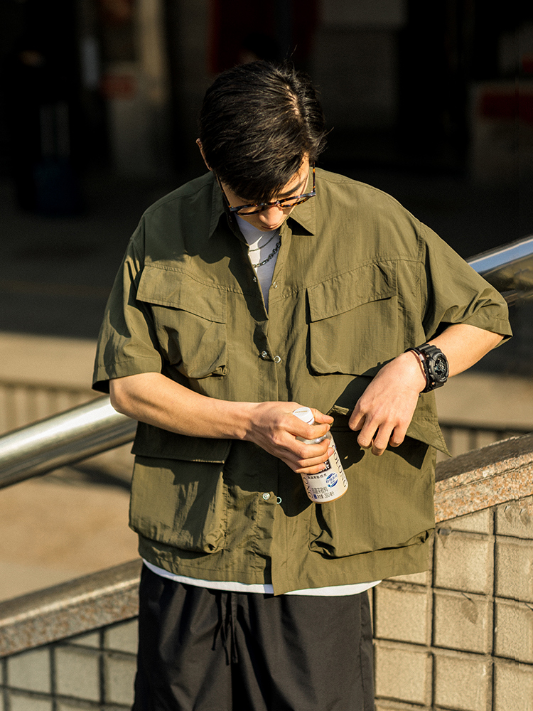 Japanese-Style Retro Multi-Pocket Short Sleeve Shirt Jacket for Men - Summer Casual Loose Fit Trendy Workwear Japanese-Style Retro Multi-Pocket Short Sleeve Shirt Jacket for Men - Summer Casual Loose Fit Trendy Workwear