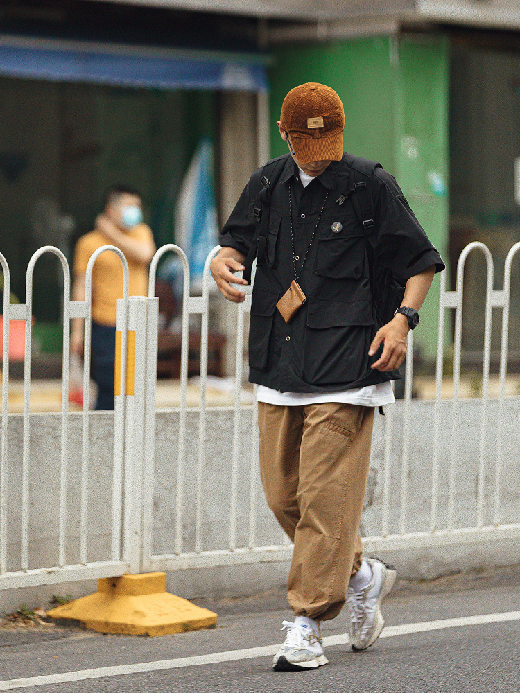 Japanese-Style Retro Multi-Pocket Short Sleeve Shirt Jacket for Men - Summer Casual Loose Fit Trendy Workwear Japanese-Style Retro Multi-Pocket Short Sleeve Shirt Jacket for Men - Summer Casual Loose Fit Trendy Workwear