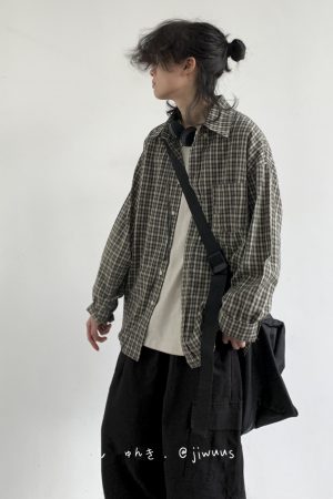 Japanese-style Retro Plaid Long Sleeve Shirt Jacket for Men and Women, Unisex Loose Fit, Versatile City Boy Style for Spring and Autumn