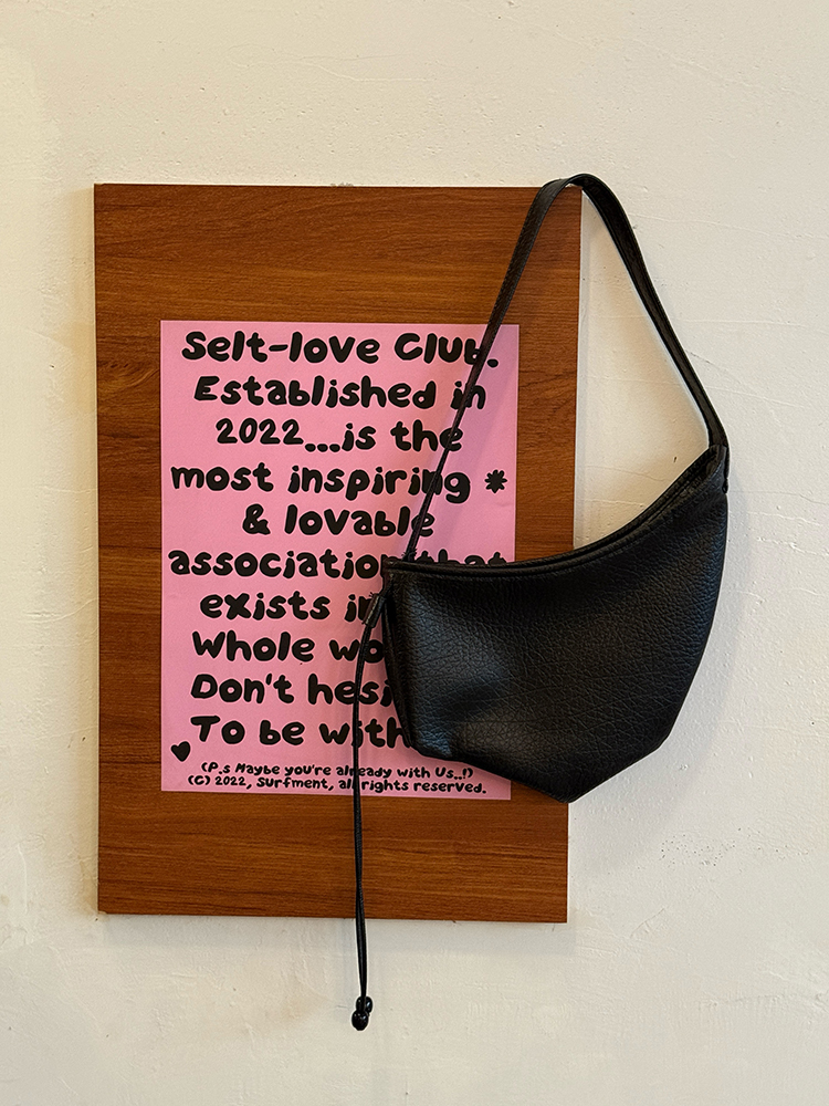 Japanese-Style Retro Soft Leather Horn Bag for Women, Niche Lazy Dumpling Shoulder Crossbody Bag with Large Capacity Japanese-Style Retro Soft Leather Horn Bag for Women, Niche Lazy Dumpling Shoulder Crossbody Bag with Large Capacity