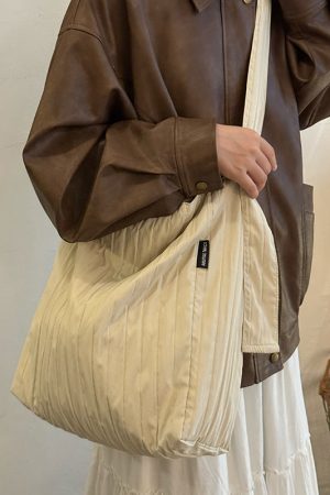 Japanese-Style Single-Shoulder Canvas Tote Bag for Women, Large-Capacity Wrinkled Design, Perfect for Class and Commuting