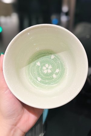 Japanese-Style Underglaze Ceramic Rice Bowl, 5-Inch Aesthetic Dining Bowl for High-End Home Use