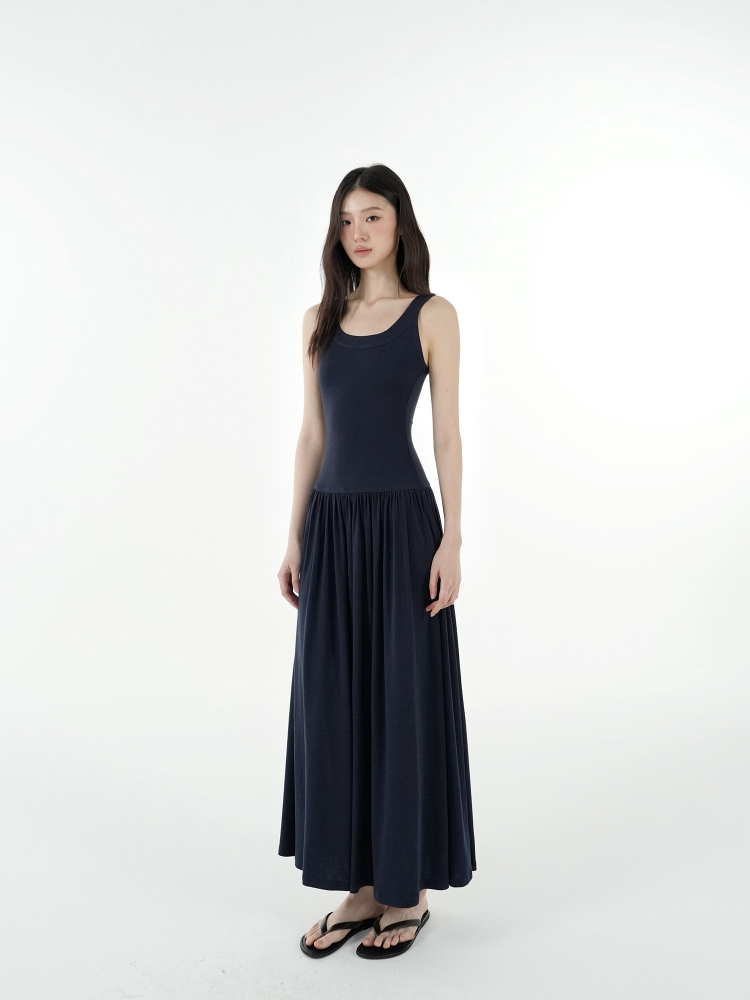 Knitted Elastic Strap Dress - Long Skirt, Boho Chic Style, Perfect for Summer, Casual and Elegant Fashion Knitted Elastic Strap Dress - Long Skirt, Boho Chic Style, Perfect for Summer, Casual and Elegant Fashion