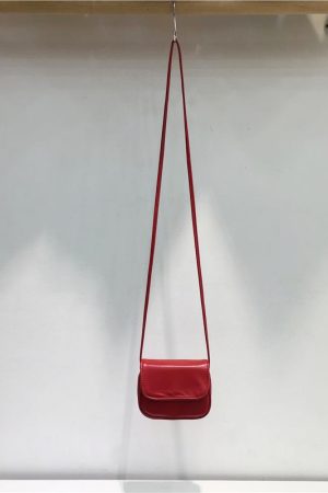 Korean Retro Mini Shoulder Crossbody Bag - Cute Small Square Design for Summer 2024, Fashionable Red Style