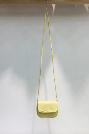 Korean Retro Mini Shoulder Crossbody Bag - Cute Small Square Design for Summer 2024, Fashionable Red Style