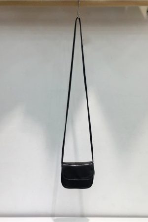 Korean Retro Mini Shoulder Crossbody Bag - Cute Small Square Design for Summer 2024, Fashionable Red Style