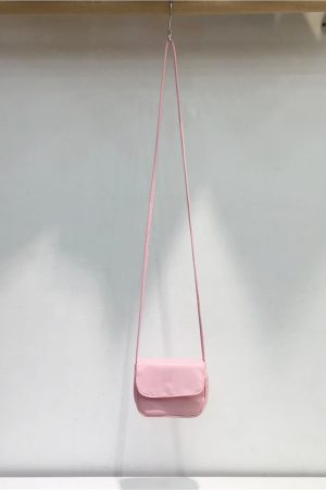 Korean Retro Mini Shoulder Crossbody Bag - Cute Small Square Design for Summer 2024, Fashionable Red Style