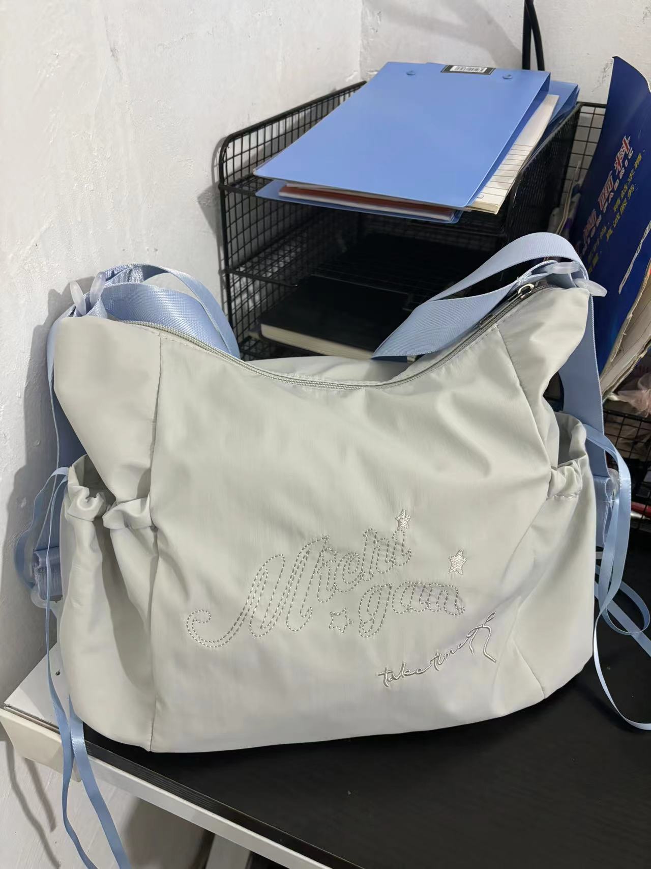Korean Style 2025 Summer Sweet Underarm Tote Bag with Lettering, Large Capacity Versatile Shoulder Handbag for Everyday Use Korean Style 2025 Summer Sweet Underarm Tote Bag with Lettering, Large Capacity Versatile Shoulder Handbag for Everyday Use