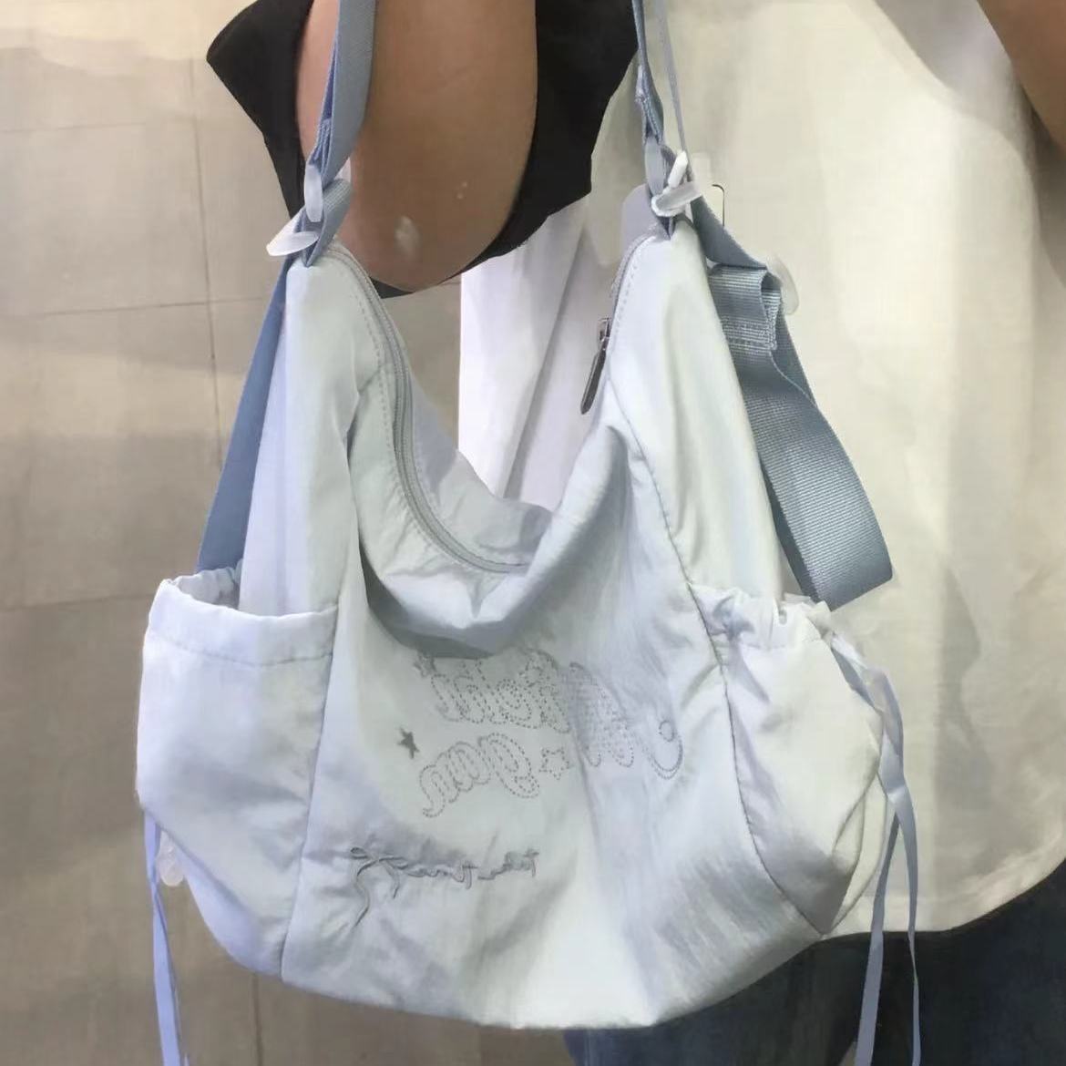 Korean Style 2025 Summer Sweet Underarm Tote Bag with Lettering, Large Capacity Versatile Shoulder Handbag for Everyday Use Korean Style 2025 Summer Sweet Underarm Tote Bag with Lettering, Large Capacity Versatile Shoulder Handbag for Everyday Use