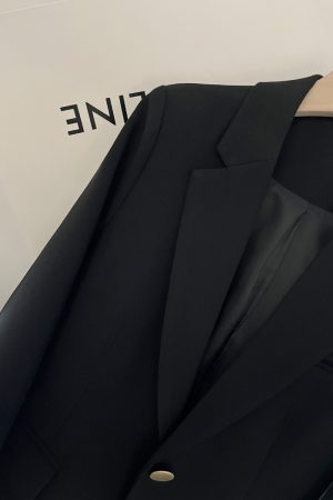 Korean Style Black Metal Buckle Vintage Blazer for Women - 2025 Spring Autumn Petite Fashion Jacket