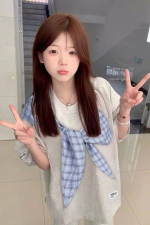 Korean Style Bow Tie Patterned Short Sleeve T-Shirt for Women - Summer 2025 College Fashion Trend