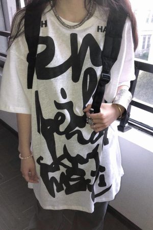 Korean Style Casual Loose Fit Pure Cotton T-Shirt with Graffiti Letter Print and Sun Protection for Women