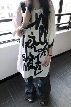 Korean Style Casual Loose Fit Pure Cotton T-Shirt with Graffiti Letter Print and Sun Protection for Women