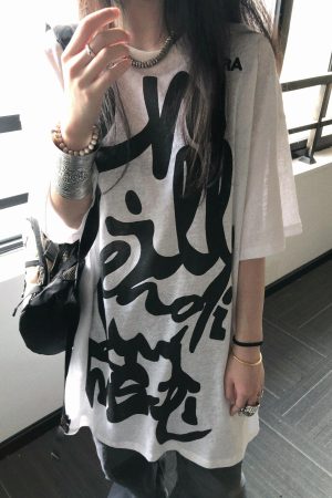 Korean Style Casual Loose Fit Pure Cotton T-Shirt with Graffiti Letter Print and Sun Protection for Women