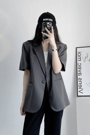 Korean-Style Casual Slimming Gray Oversized Short-Sleeve Blazer for Women - Spring/Summer 2025 Fashion Essential