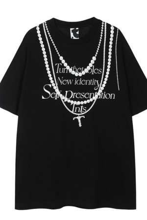 Korean Style Casual Unisex T-Shirt with Slogan Print and Pearl Necklace Design, Loose Fit Pure Cotton for Comfortable Everyday Wear