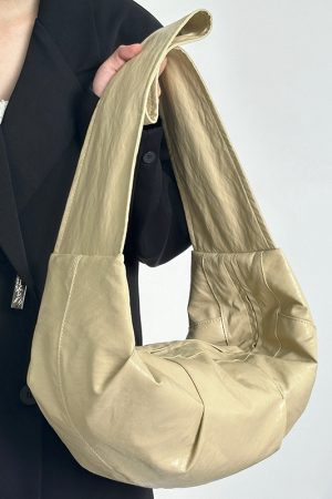 Korean Style Casual Wind Horn Bag - Large Capacity Wrinkled Shoulder Crossbody Commuter Versatile Dumpling Bag