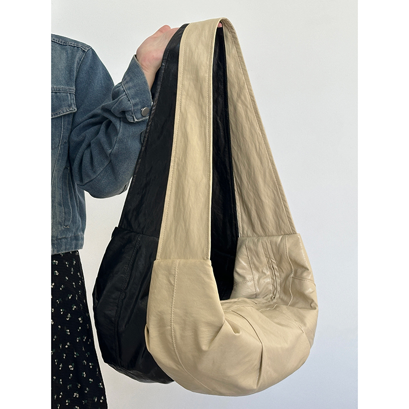 Korean Style Casual Wind Horn Bag - Large Capacity Wrinkled Shoulder Crossbody Commuter Versatile Dumpling Bag Korean Style Casual Wind Horn Bag - Large Capacity Wrinkled Shoulder Crossbody Commuter Versatile Dumpling Bag
