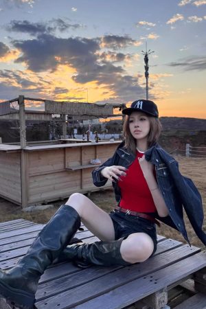 Korean Style Color-Blocking Love Slogan Short Slim-Fit Cotton Top for Girls - High Elasticity Casual Fashion