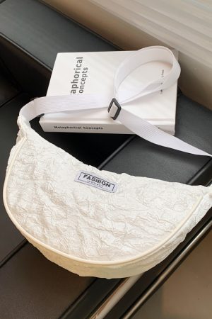 Korean Style Dumpling-Shaped Women's Crossbody Canvas Bag, Retro Niche Design, Versatile Nylon Shoulder Bag