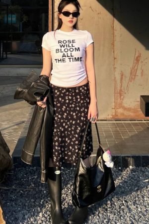 Korean Style Floral Bodycon Half Skirt for Women - Elegant Elastic Waist A-Line Short Skirt for Spring and Summer Fashion