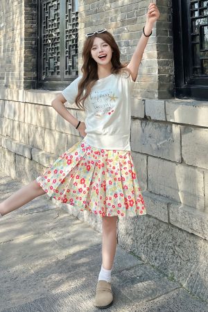 Korean Style Floral Pleated Skirt for Women, Summer A-Line Mid-Length Skirt, Colorful Vacation Outfit
