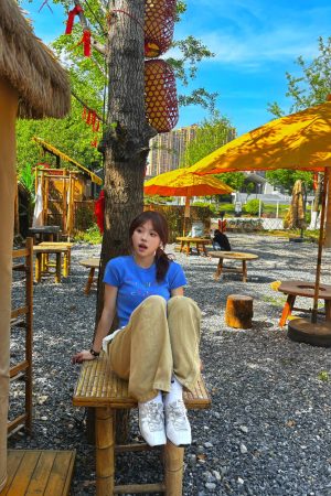 Korean Style Knitted Short Sleeve Slim Fit T-Shirt with Letter Embroidery - Blue Cropped College Style for Summer