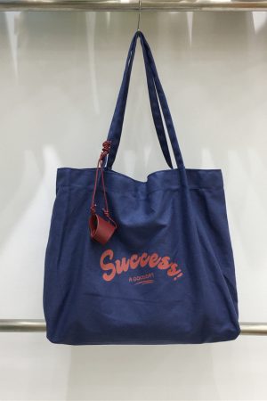 Korean Style Large Capacity Casual Canvas Shoulder Bag for Students - Summer Dongdaemun Lazy Chic Letter Design