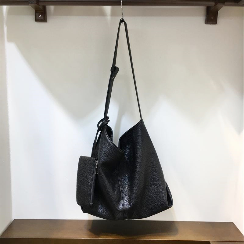 Korean Style Large Capacity Casual Soft Leather Tote Bag for Spring Summer - Versatile Commuter Shoulder Crossbody Bag Korean Style Large Capacity Casual Soft Leather Tote Bag for Spring Summer - Versatile Commuter Shoulder Crossbody Bag