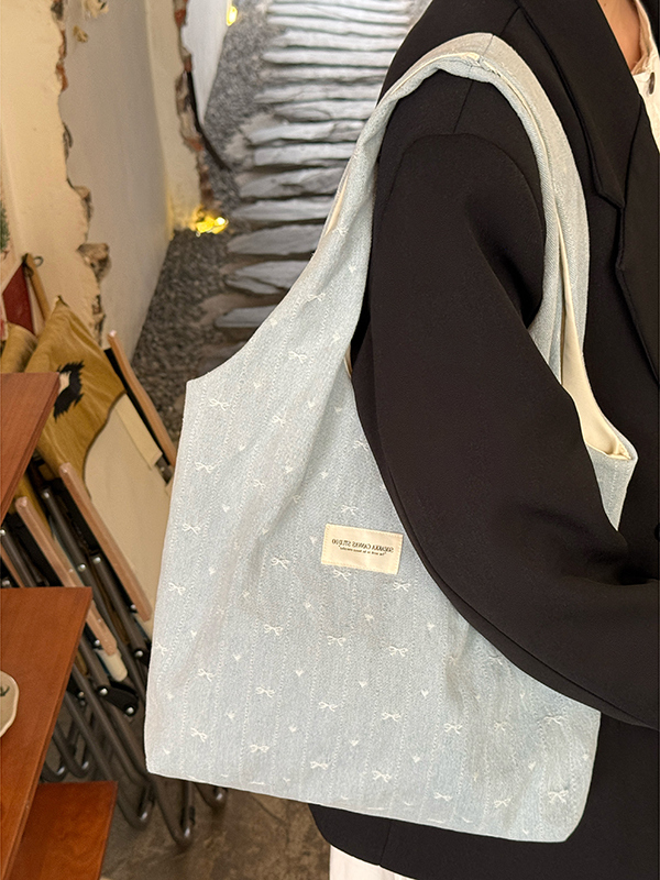 Korean Style Large Capacity Denim Canvas Tote Bag with Embroidery - Perfect Commuting Shoulder Bag for Students Korean Style Large Capacity Denim Canvas Tote Bag with Embroidery - Perfect Commuting Shoulder Bag for Students