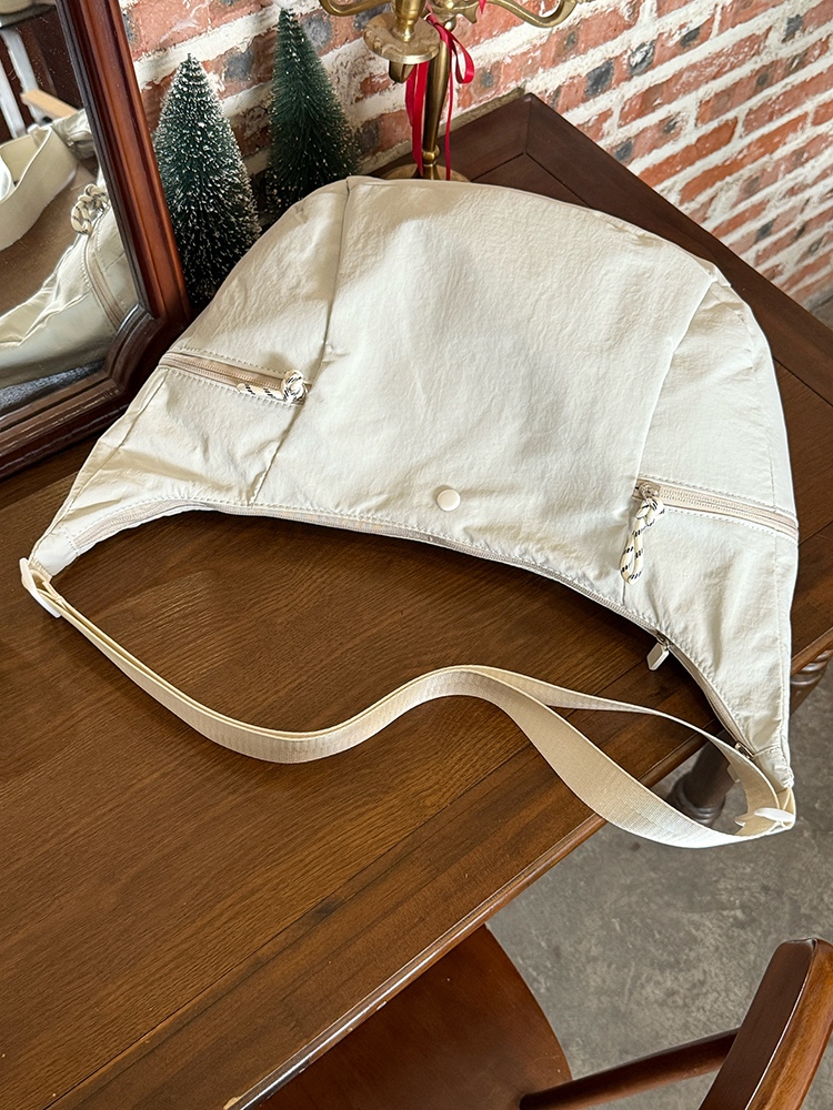 Korean Style Large-Capacity Nylon Tote Bag for Women - 2025 High-End Shoulder Crossbody Bag Korean Style Large-Capacity Nylon Tote Bag for Women - 2025 High-End Shoulder Crossbody Bag