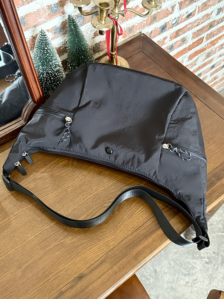 Korean Style Large-Capacity Nylon Tote Bag for Women - 2025 High-End Shoulder Crossbody Bag Korean Style Large-Capacity Nylon Tote Bag for Women - 2025 High-End Shoulder Crossbody Bag