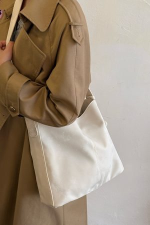 Korean-Style Large-Capacity Tote Bag 2025 - High-End Commuting Crossbody, Versatile Mother-and-Child Bag for Everyday Use