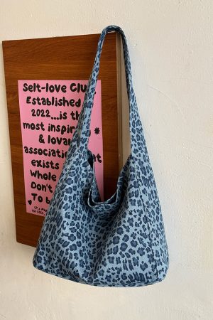 Korean-Style Leopard Print Canvas Tote Bag - Large Capacity Versatile Shoulder Bag for Commuting and Daily Use