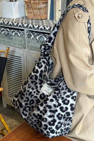 Korean-Style Leopard Print Wool Tote Bag for Women | Large Capacity Mother-Daughter Shoulder Crossbody Bag