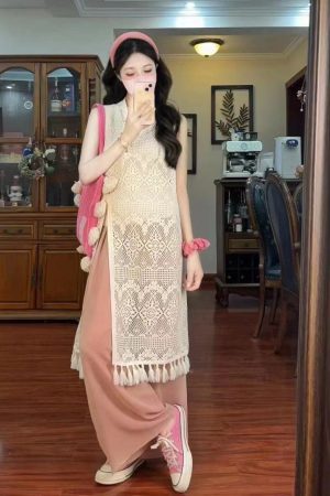 Korean-Style Multi-Color Tassel Shoulder Bag - Unique Artistic Striped Underarm Canvas Bag for Casual Outfits