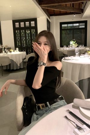 Korean-Style Off-Shoulder Slim-Fit Knitted Short-Sleeve Top for Women - Lightweight Summer Essential in White