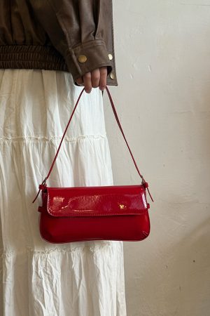 Korean Style Patent Leather Baguette Bag 2025 - Simple Underarm Shoulder Handbag for Commuting, Chic High-End Fashion Accessory