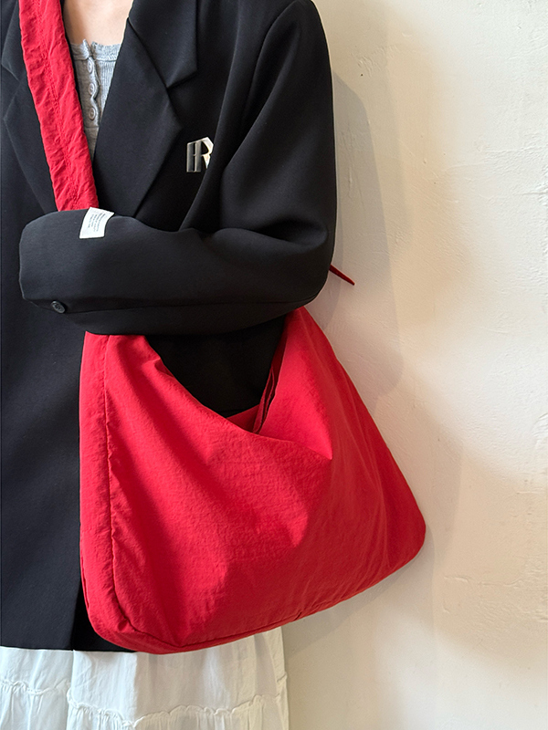 Korean-Style Pleated Drawstring Cloud Bag - Large Capacity Lazy Shoulder Crossbody Canvas Bag for Commuters Korean-Style Pleated Drawstring Cloud Bag - Large Capacity Lazy Shoulder Crossbody Canvas Bag for Commuters