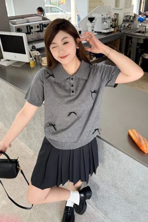 Korean-Style Plus Size Short Sleeve Polo Shirt for Women - Flattering Knitted Summer Blouse for Curvy Figures