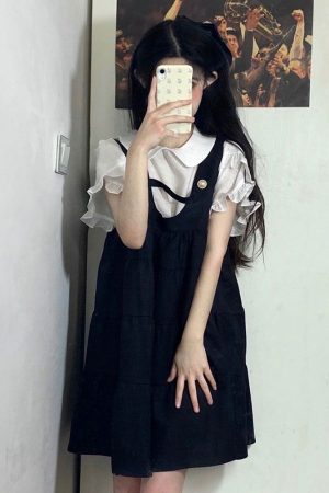 Korean-Style Retro Doll Collar Short Sleeve Suspender Dress - Sweet Two-Piece Look for Women, Perfect for Summer College Style