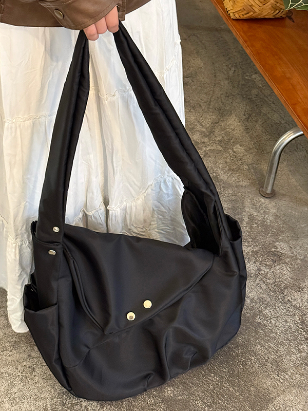 Korean-Style Retro Nylon Tote Bag, Large Capacity Messenger Bag for Commuting - Unisex Design, 2025 Trend Korean-Style Retro Nylon Tote Bag, Large Capacity Messenger Bag for Commuting - Unisex Design, 2025 Trend