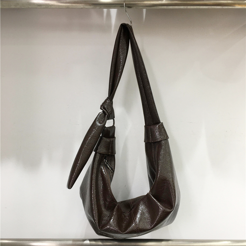 Korean-Style Retro Soft Leather Dumpling Bag - Large Capacity, Wrinkled Design, Casual Versatile Shoulder & Crossbody Bag Korean-Style Retro Soft Leather Dumpling Bag - Large Capacity, Wrinkled Design, Casual Versatile Shoulder & Crossbody Bag