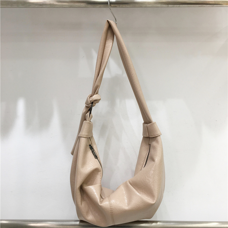 Korean-Style Retro Soft Leather Dumpling Bag - Large Capacity, Wrinkled Design, Casual Versatile Shoulder & Crossbody Bag Korean-Style Retro Soft Leather Dumpling Bag - Large Capacity, Wrinkled Design, Casual Versatile Shoulder & Crossbody Bag