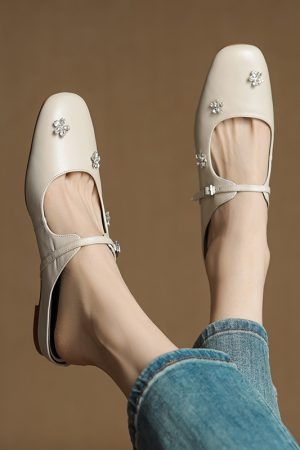 Korean Style Slim Fit Buckle Sandals for Women - Sweet Fashion Half Slippers for Outdoor Comfort on Casual Dates