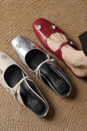 Korean Style Slim Fit Buckle Sandals for Women - Sweet Fashion Half Slippers for Outdoor Comfort on Casual Dates