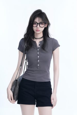 Korean Style Slim Fit Short Sleeve T-Shirt for Women with Half-Open Collar, Casual Mountain-Themed Base Shirt, Trendy Ins Fashion