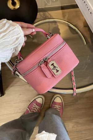 Korean-Style Small Crossbody Bag with Chain Handle, Box Design, Lock Closure, Versatile Shoulder Bag, Chic Square Purse