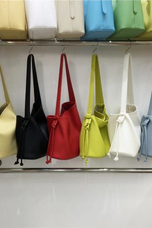 Korean Style Soft Leather Adjustable Underarm Crossbody Bucket Bag - Stylish Pull-Out Design, Trendy Niche Fashion Accessory